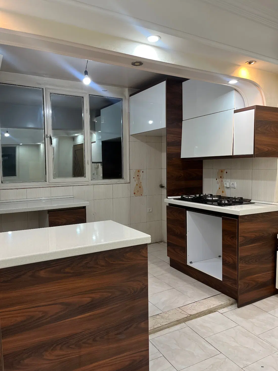 نبرد شمالی_ ۴۰ متر_ تکواحدی_ پارکینگ غیرمزاحم_ زوج