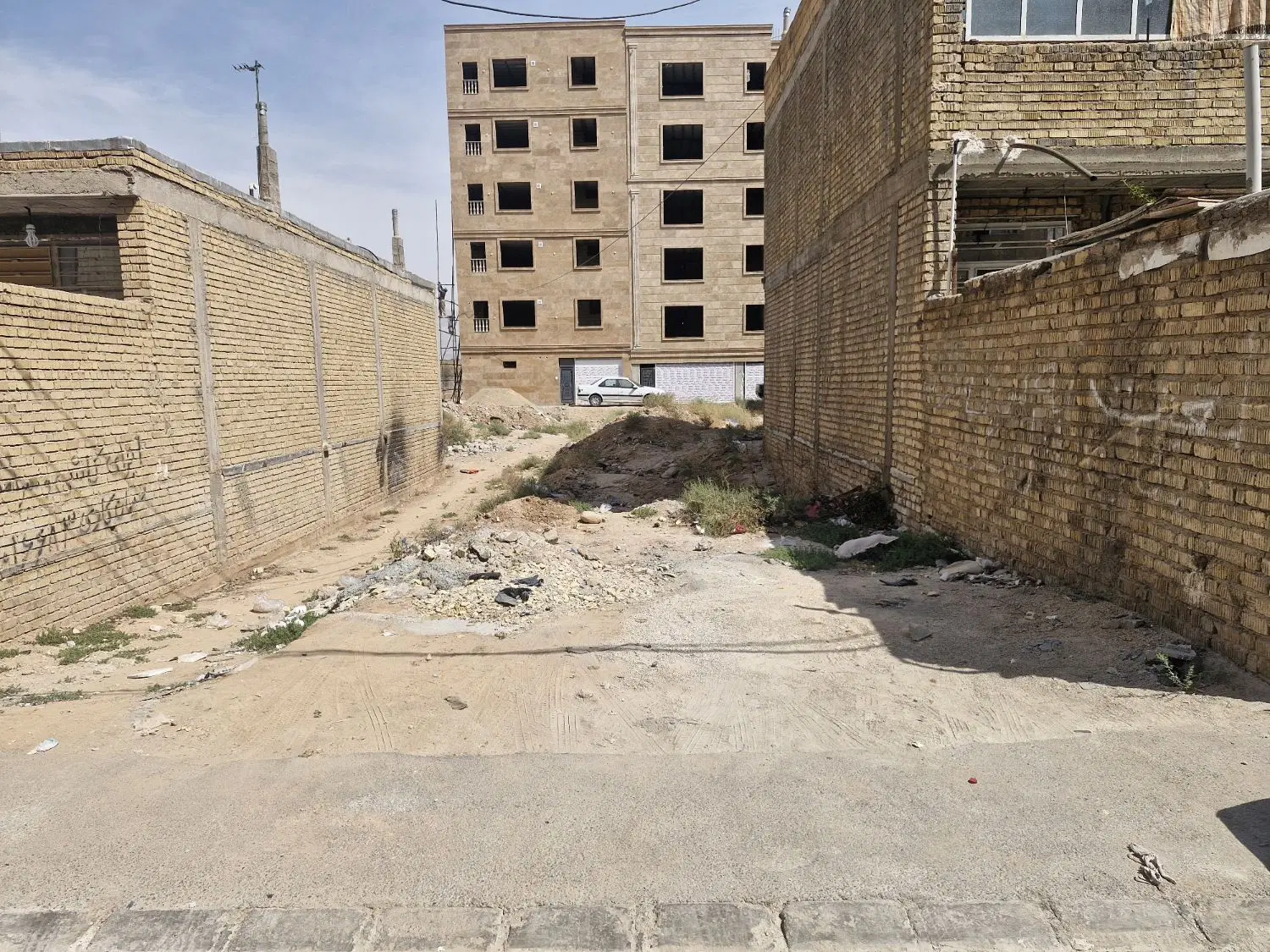 زمین مسکونی