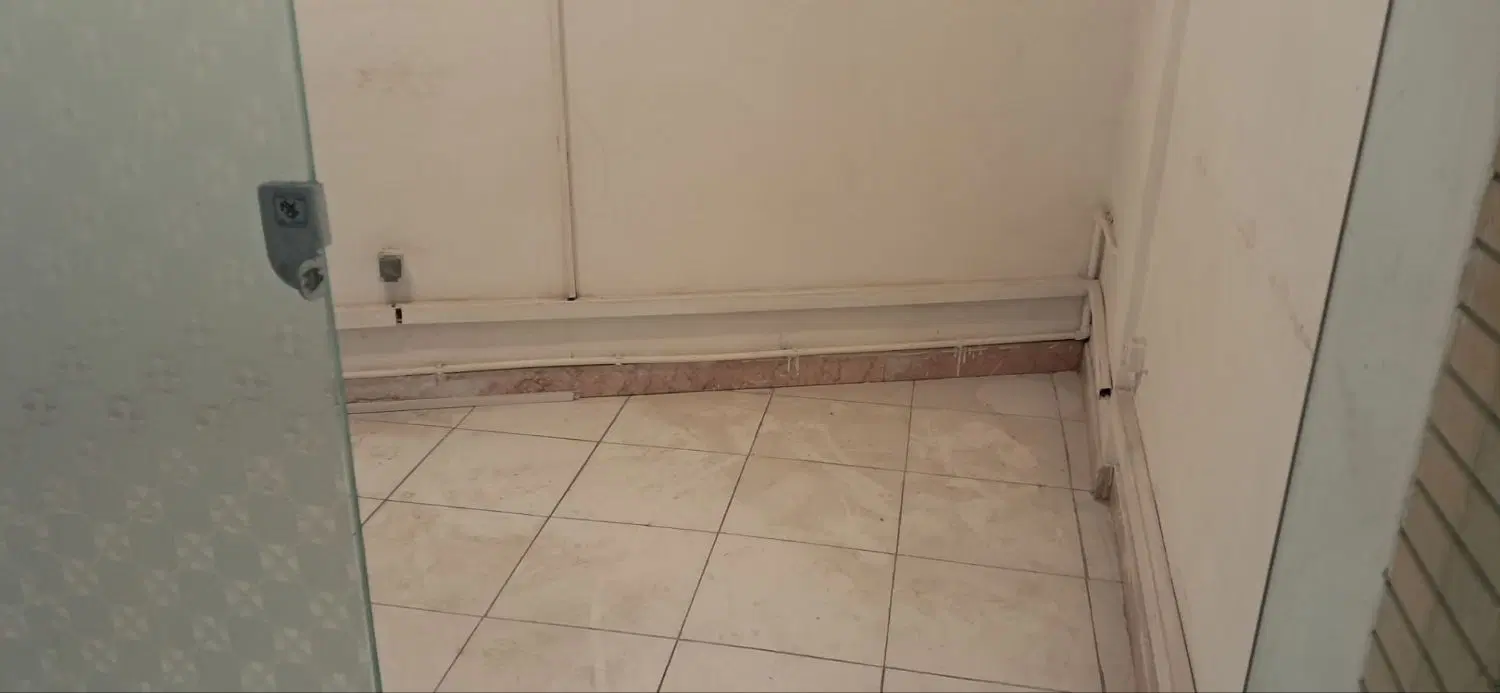 یک مغازه با قیمتی مناسب