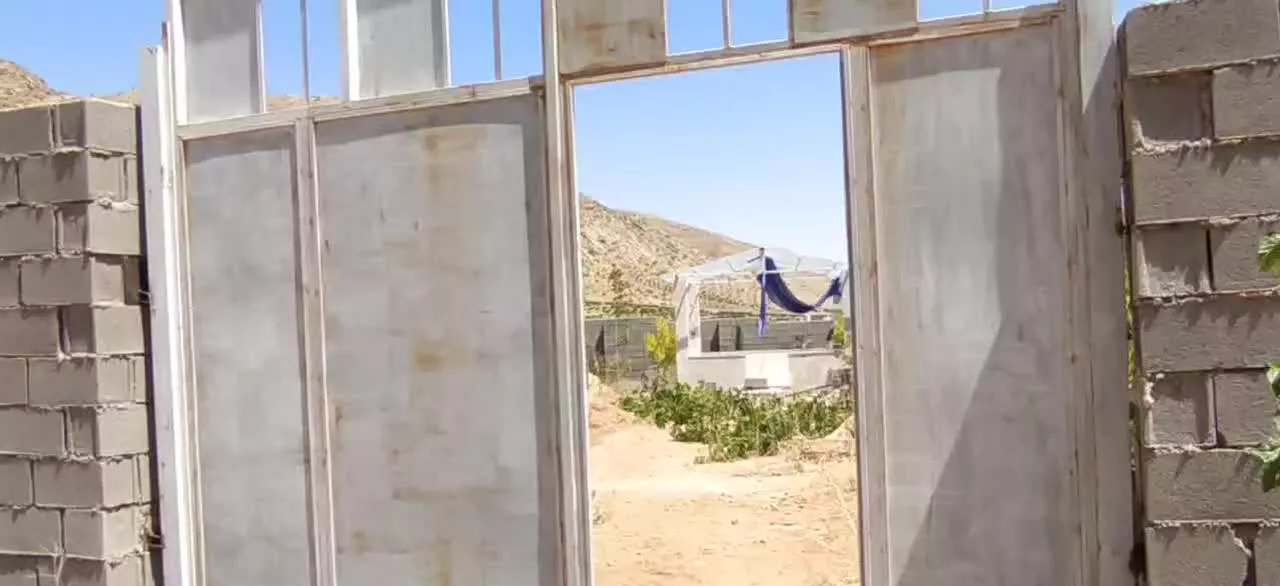 زمین ۶۰۰متری کلستان