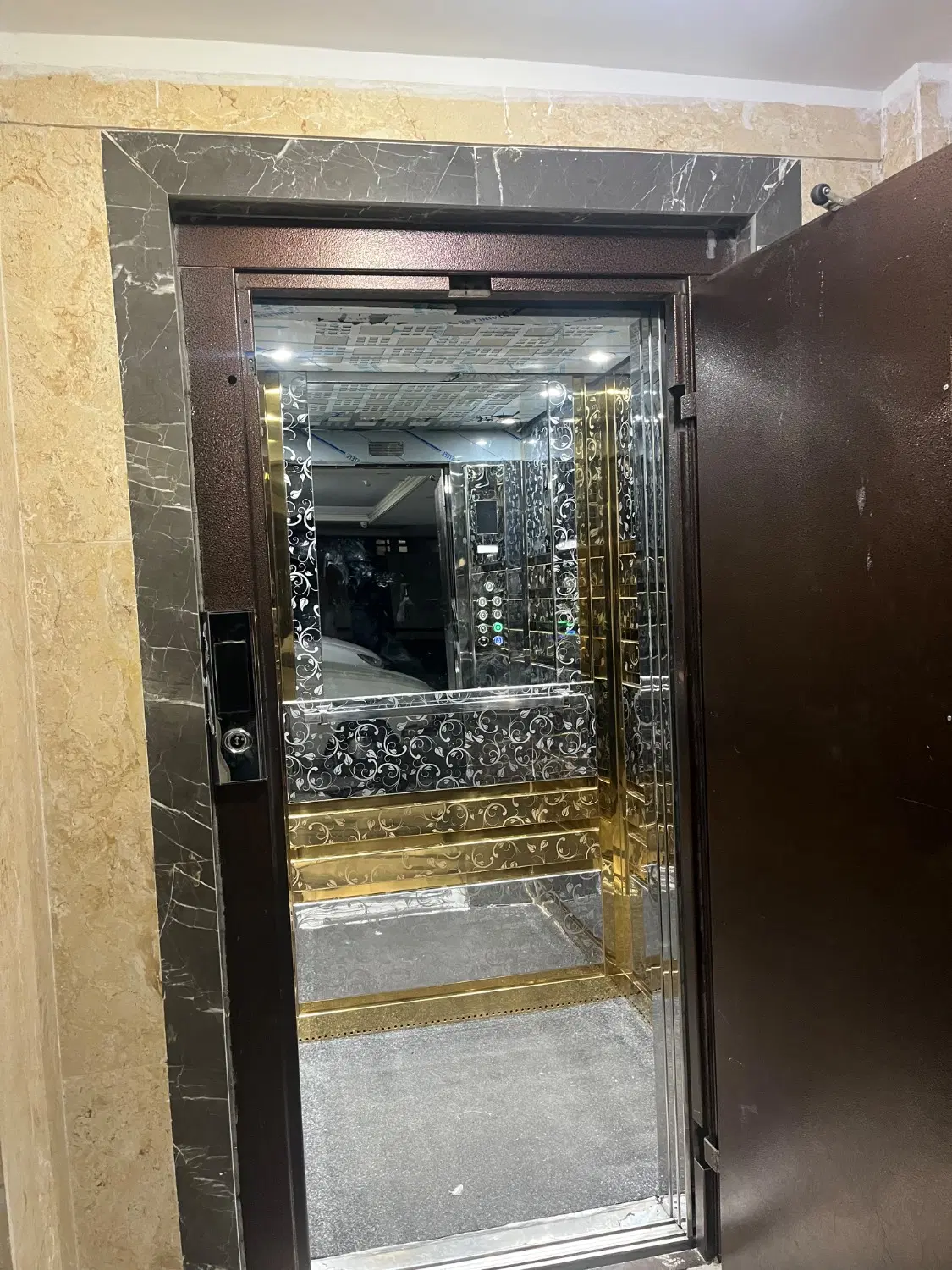 آپارتمان ۷۶متری نوساز کلیدنخورده