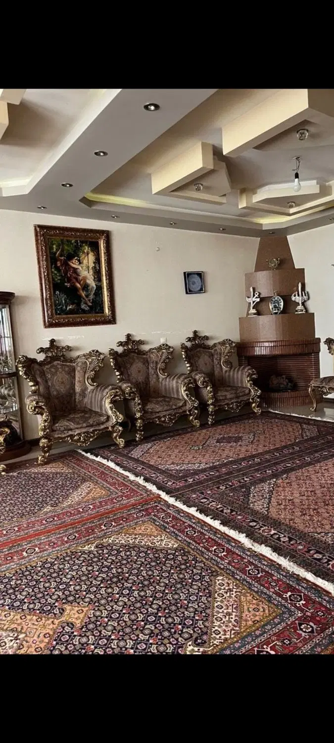 اپارتمان ۳ طبقه کارشناسان