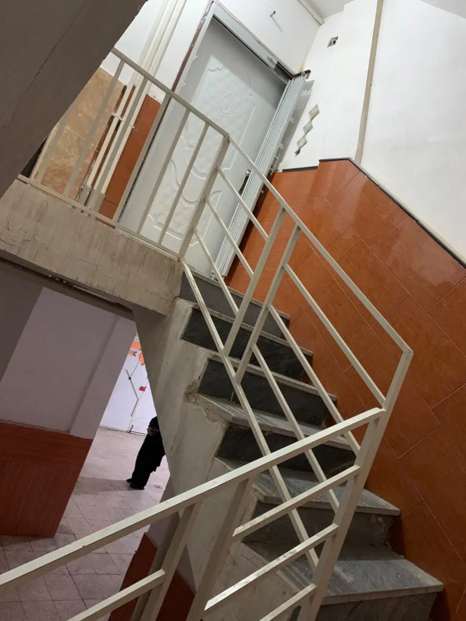 ملک ۱۱۴ متری