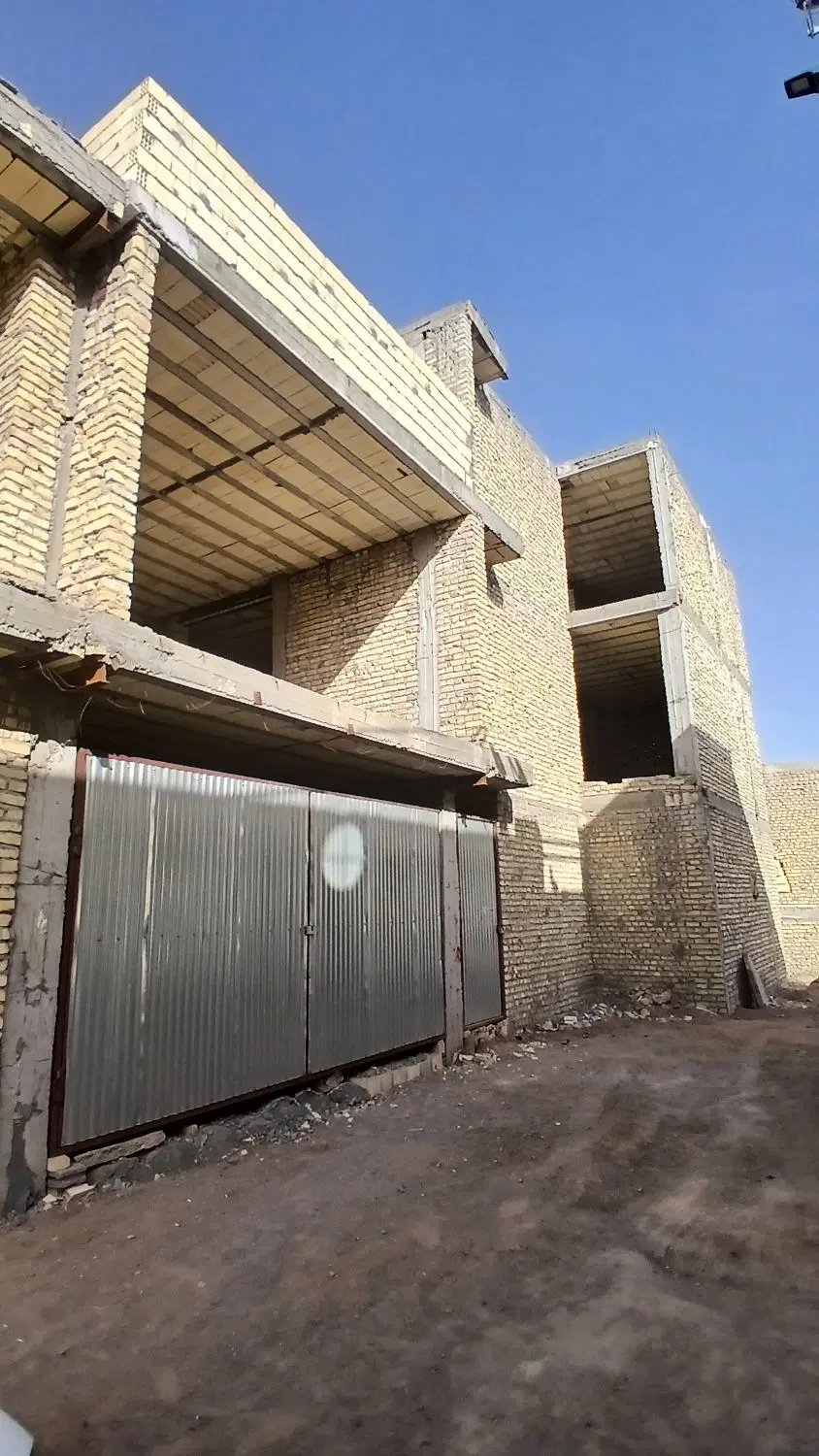 نیمه ساز بلوار فرودگاه