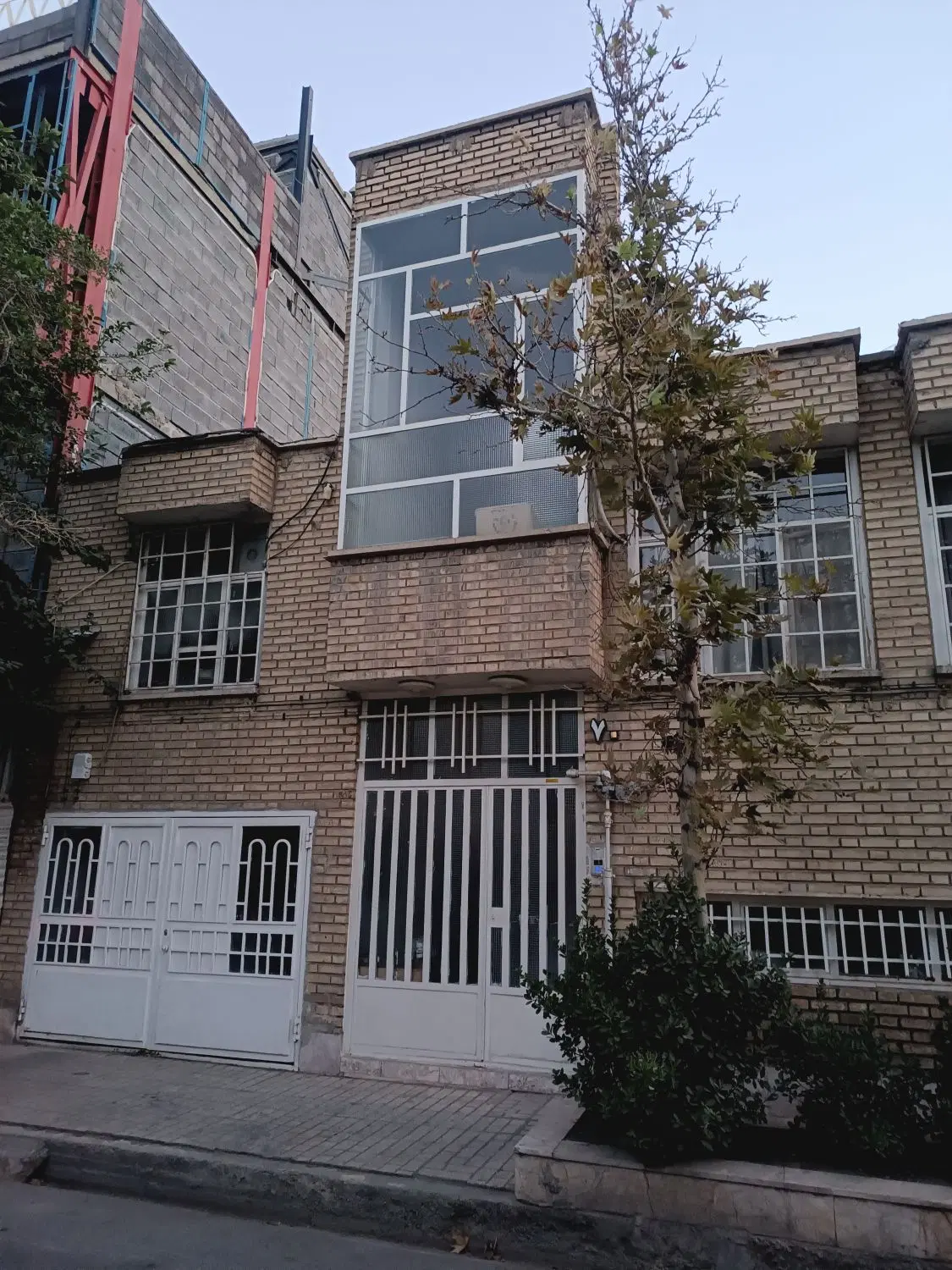 ویلایی ۲۵۰ متر_ پروانه تسویه_ ملک آباد