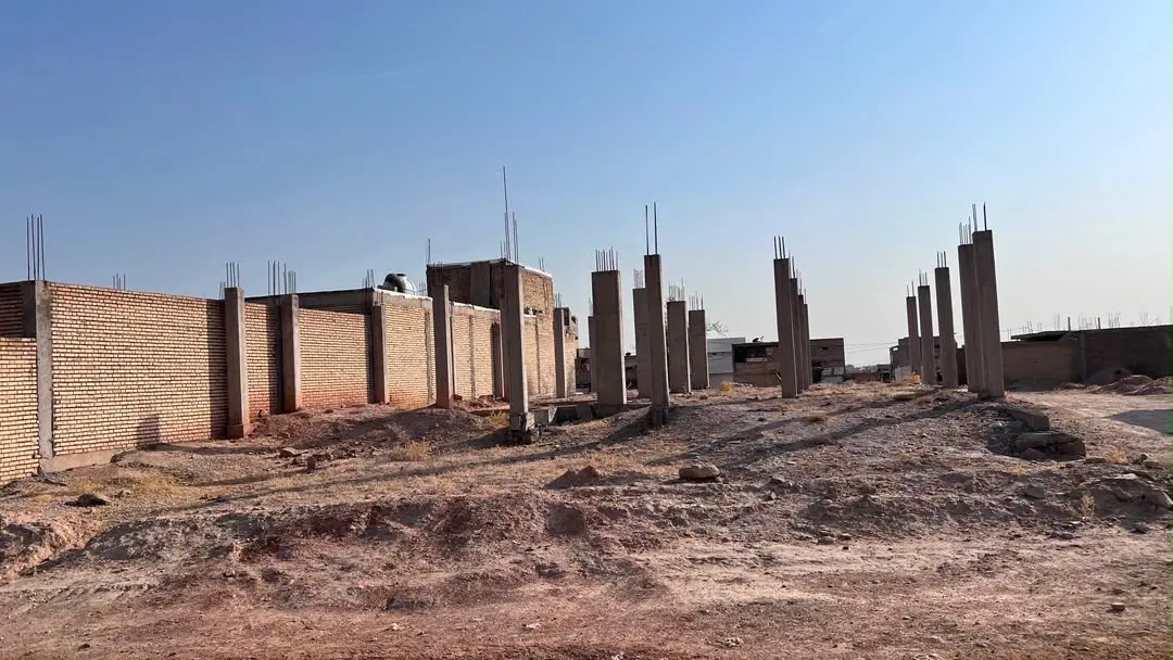 زمین بین الحرمین