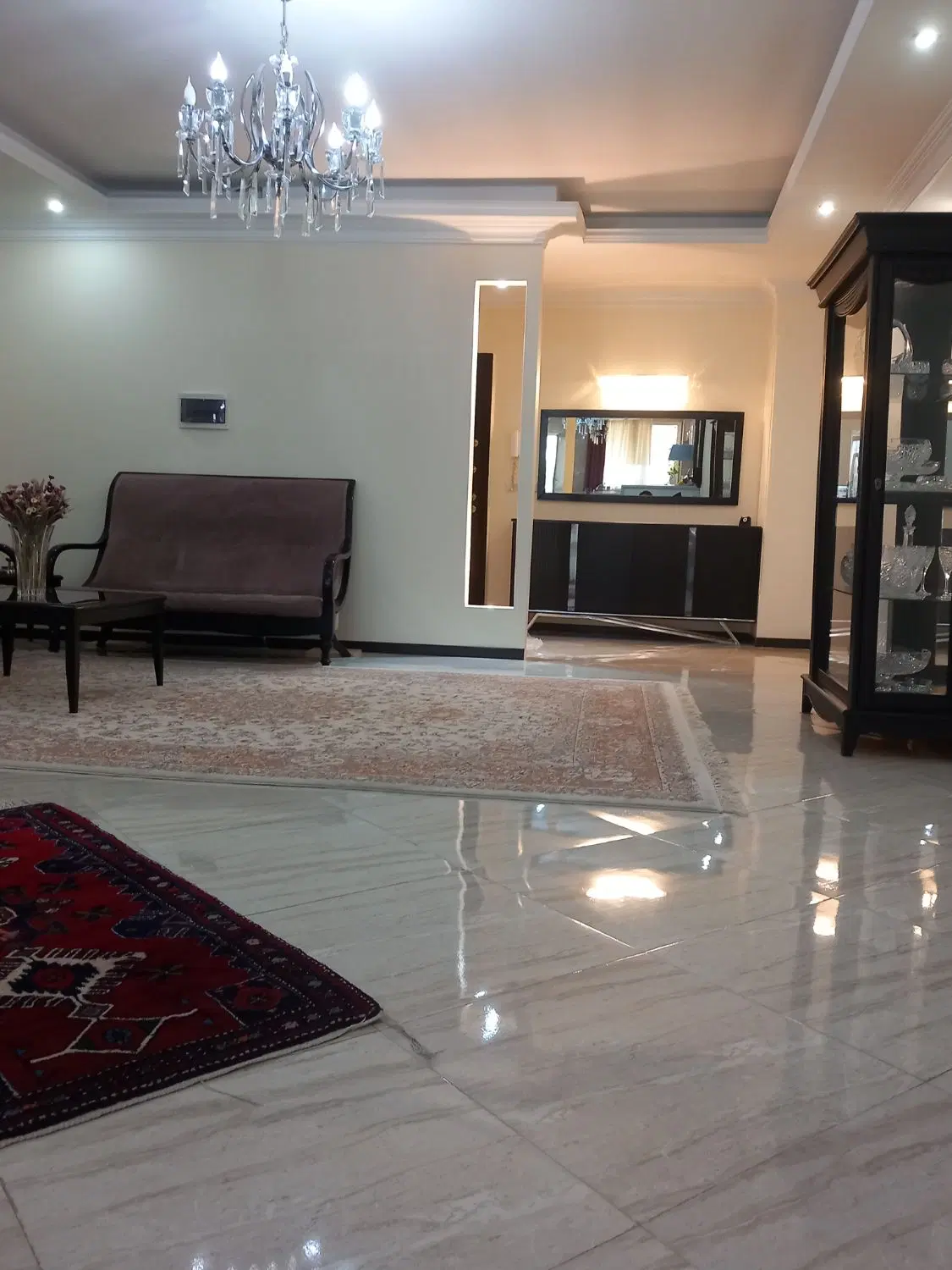 ۱۱۵ متر اپارتمان طبقه پنجم عظیمیه خیابان  فرشته