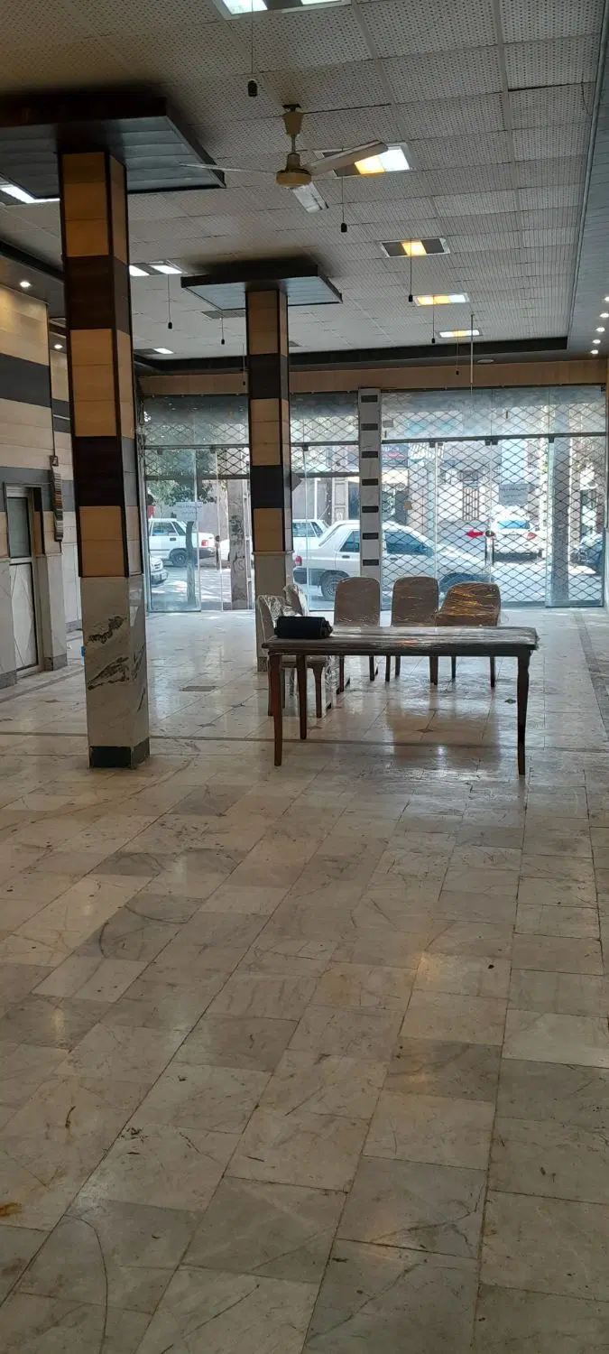 مطهری جنوبی مغازه بزرگ تجاری ۱۸۵ متری
