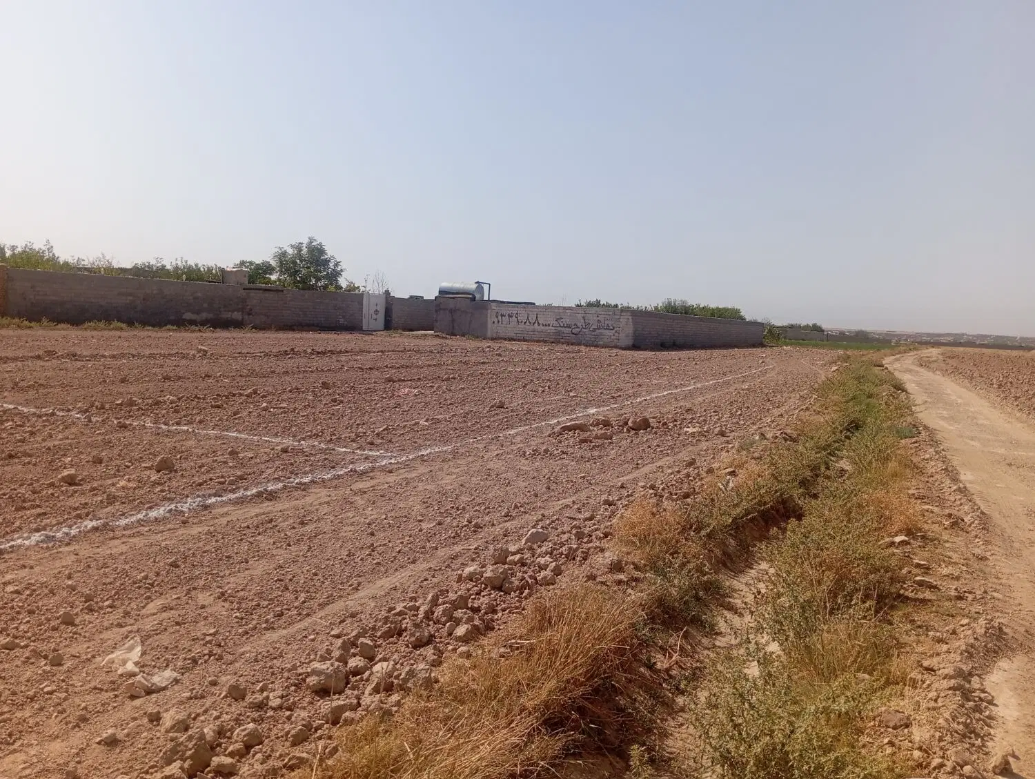 زمین باغی بهترین جا آرامگاه فردوسی ماریان زاک
