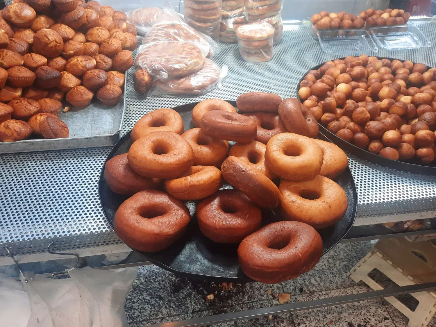 مغازه ۲۰متری دو نبش
