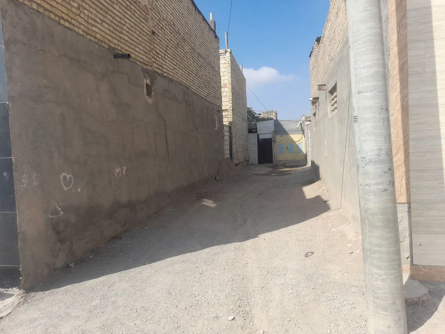 خانه سفت کاری شده رسالت