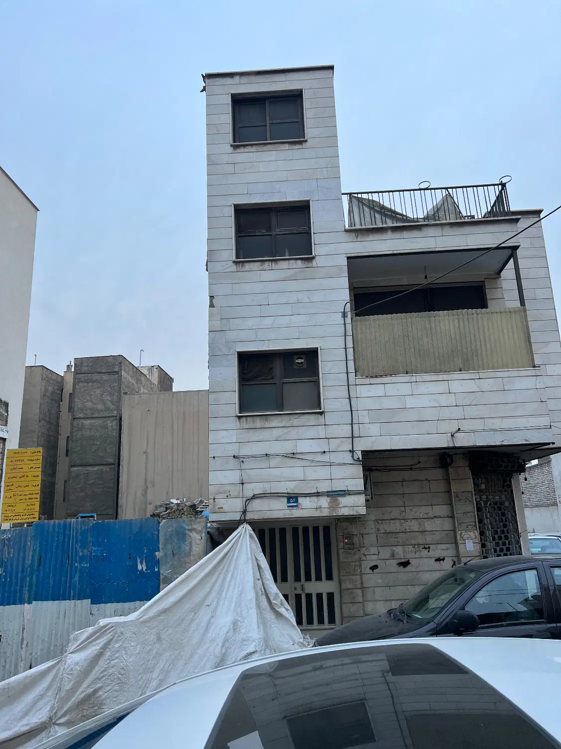 کلنگی۱۱۰متر همراه۵دهنه تجاری