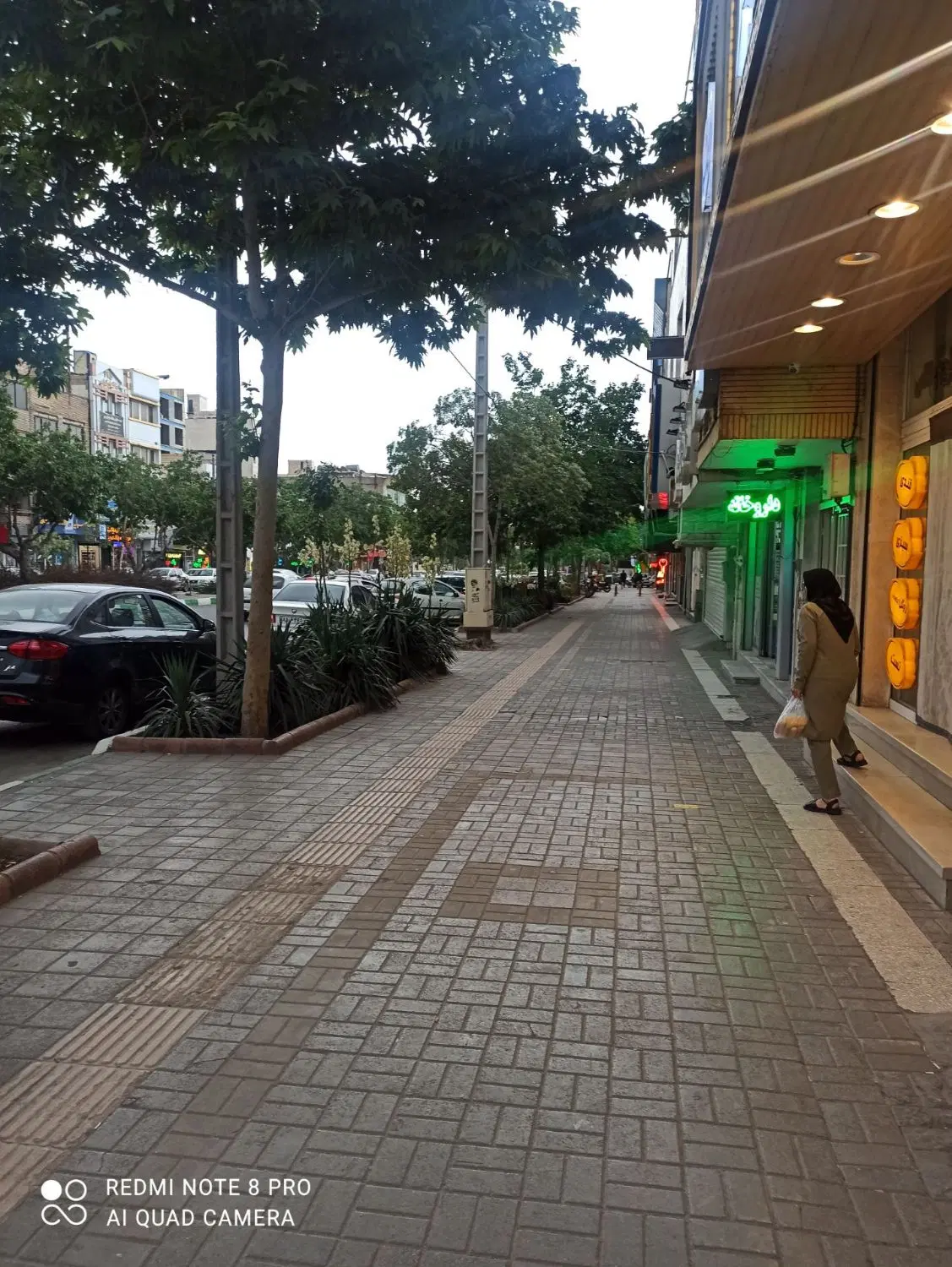 زیرزمین ۱۵۰ متری بین معلم۳۴و۳۶ جهت مشاغل