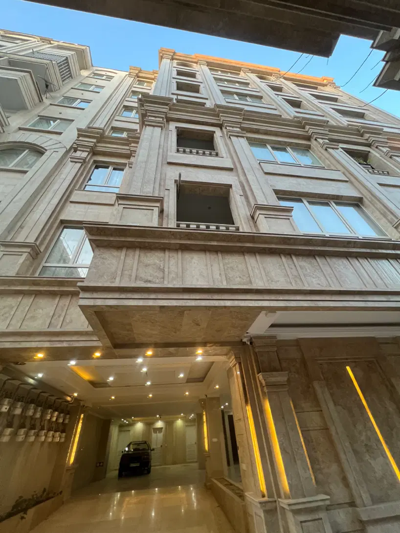 ۹۰مترسندتکبرگ آسانسورانباری پارکینگ روبه نمااحمدیه