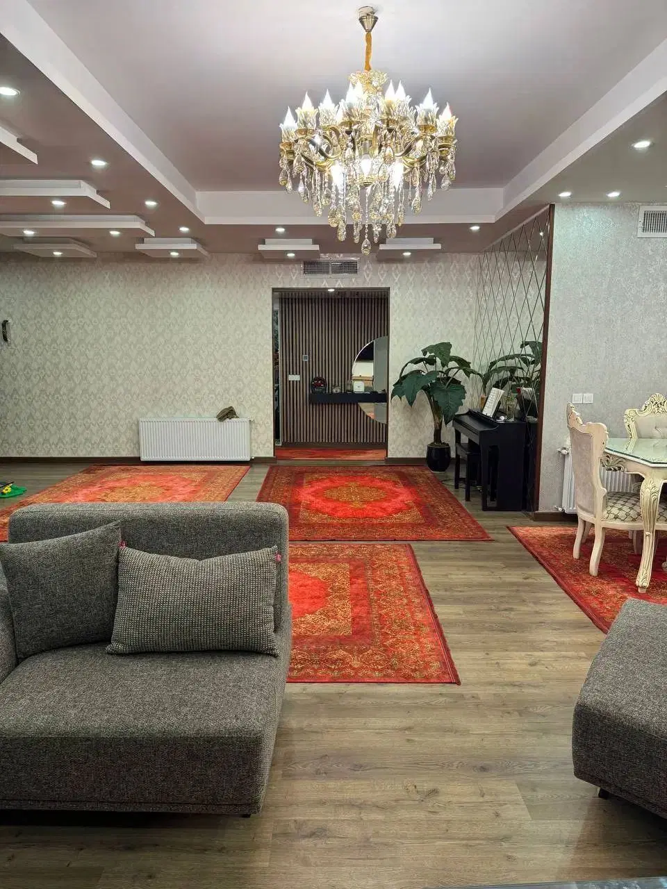 ۶۶متر اردلانها تکواحدی ط۴ دو پارکینگ دو سر نور