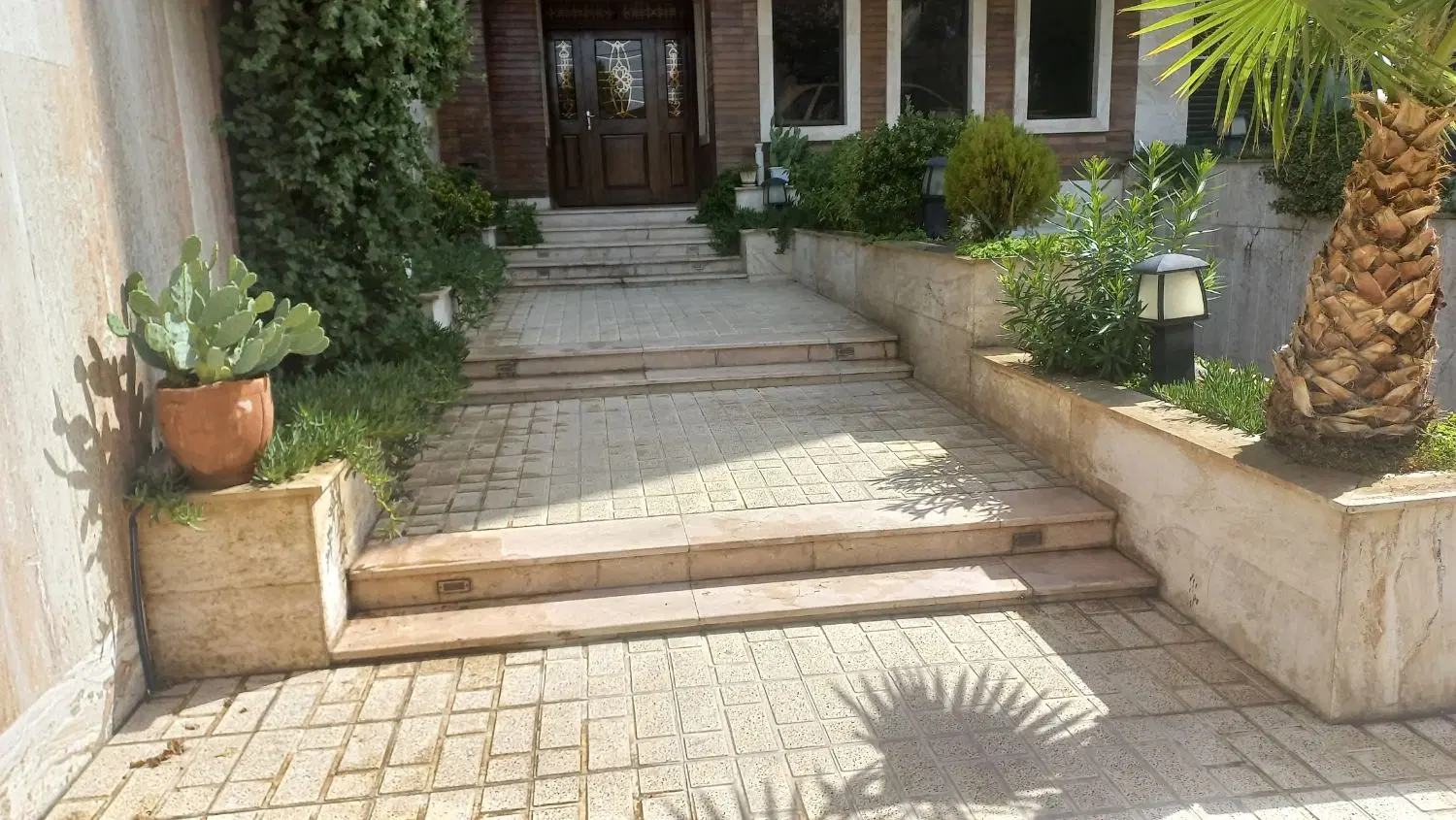 آپارتمان ۹۵ متر ۲ خواب خ داریوش