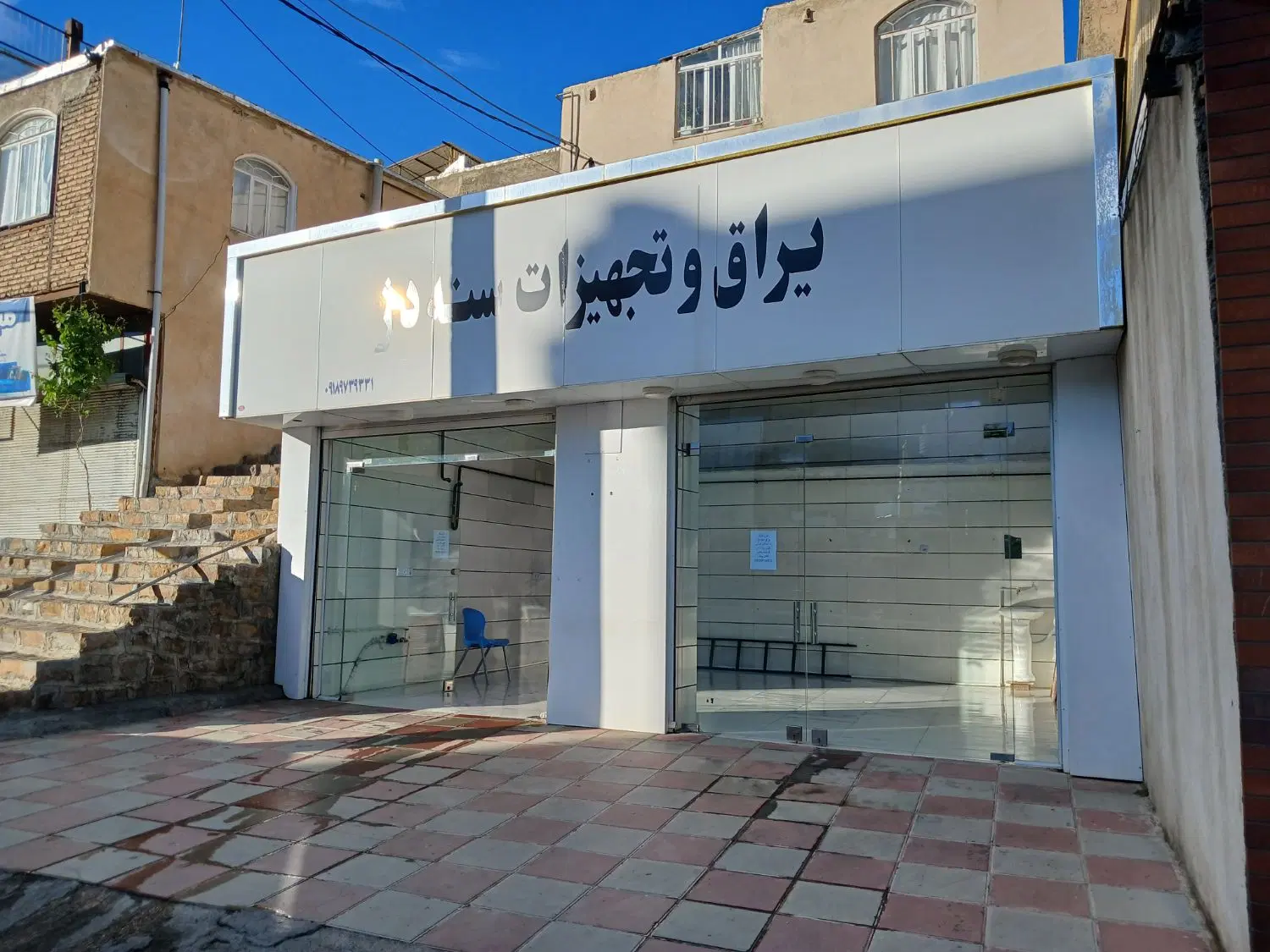 اجاره مغازه ۵۰ متری دو دهنه