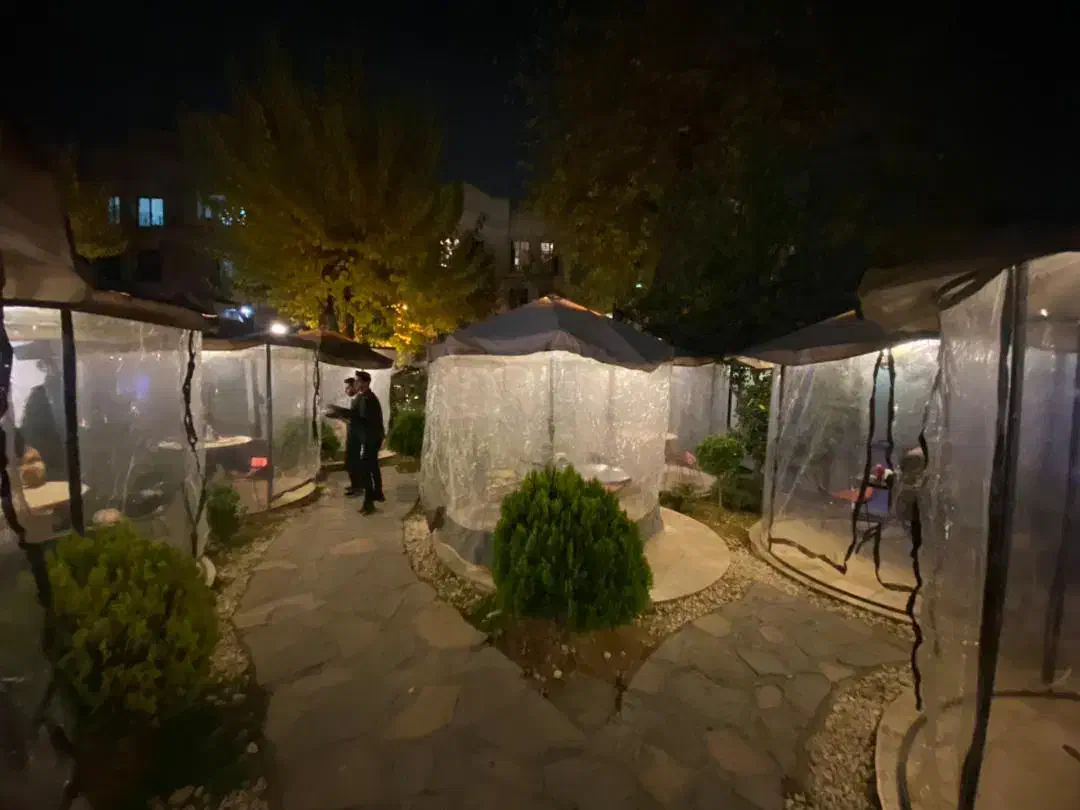 زمین فروشی