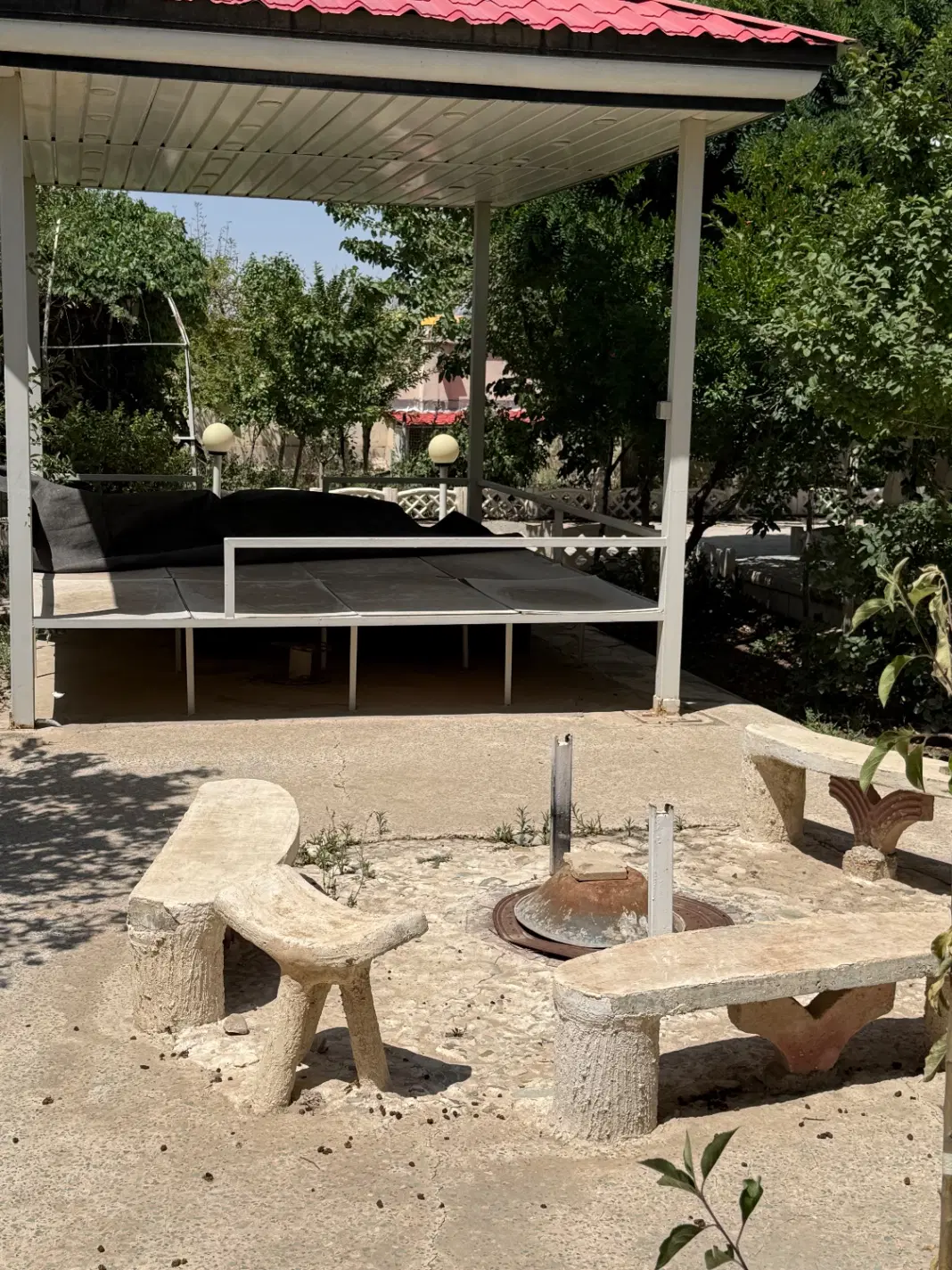 باغ ویلا ۱۶۰۰ متر