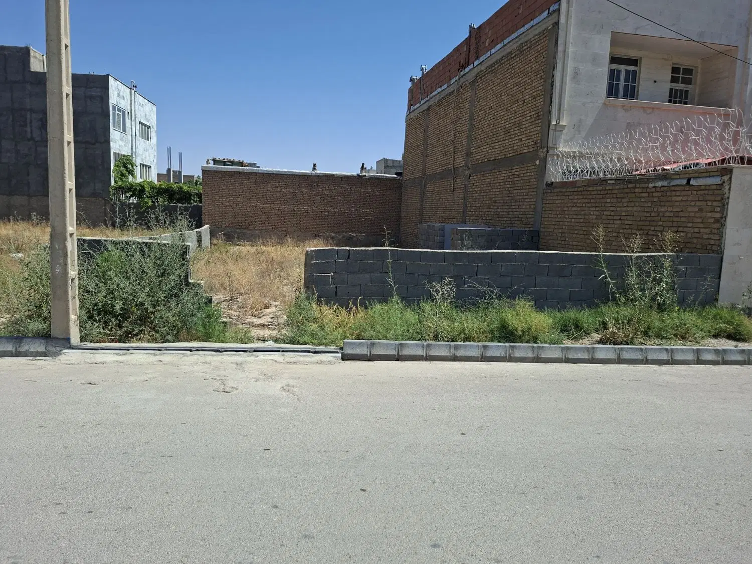 زمین خالصه شهرک امام خمینی