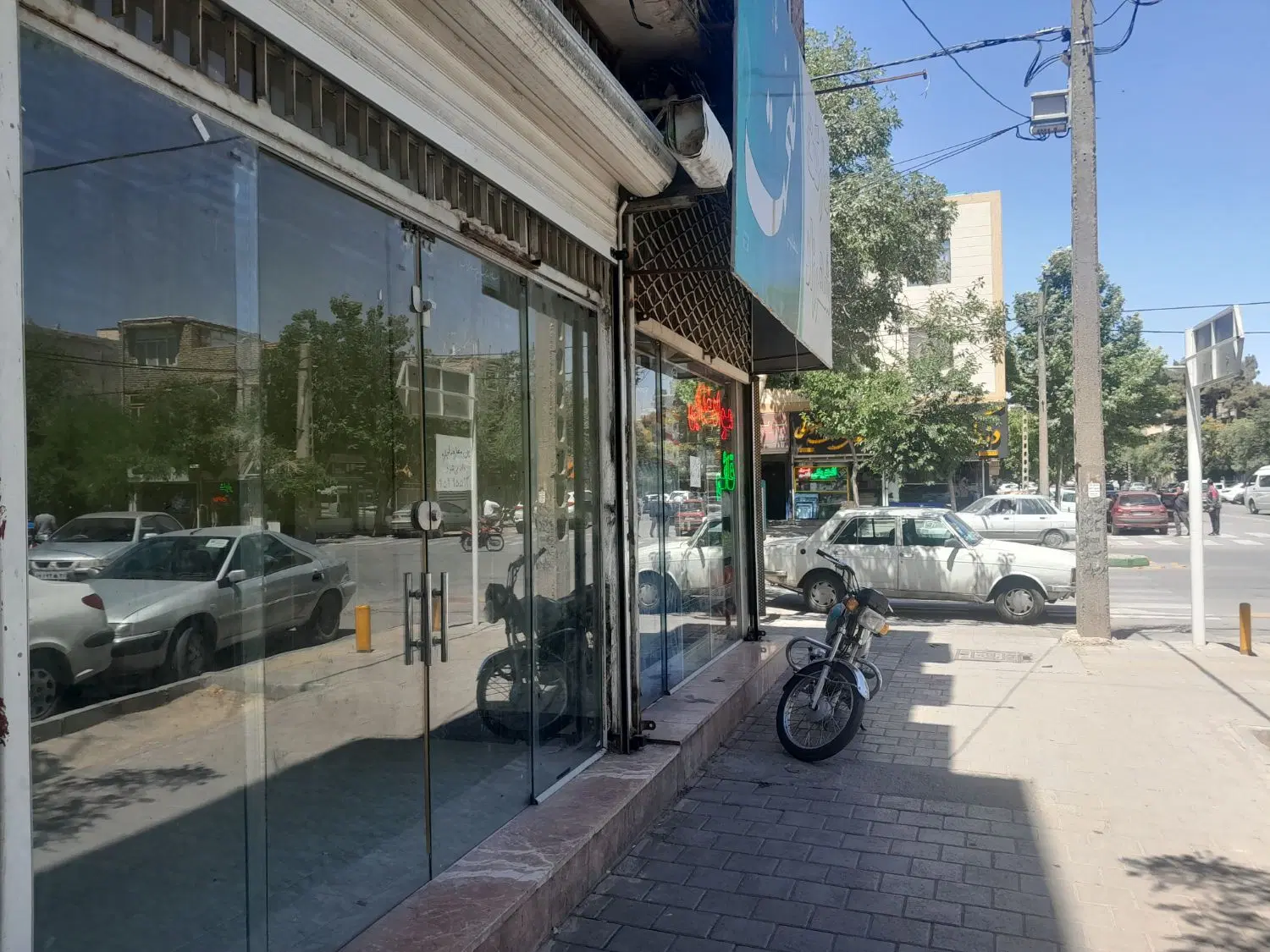 مغازه تجاری دائم