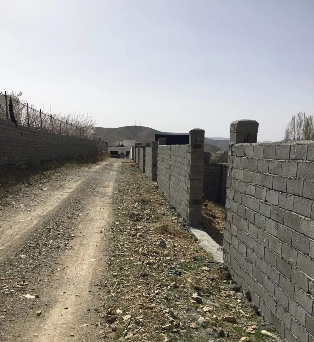 ۳۰۰مترزمین سندداردرجابان