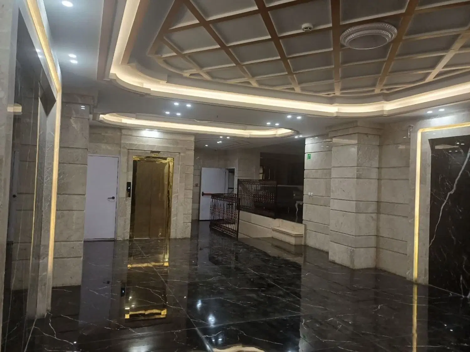۱۱۴ متری لوکس بوستان