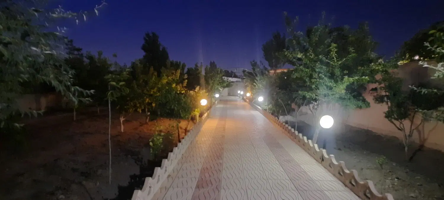 باغ و باغچه شهریار . فرارت