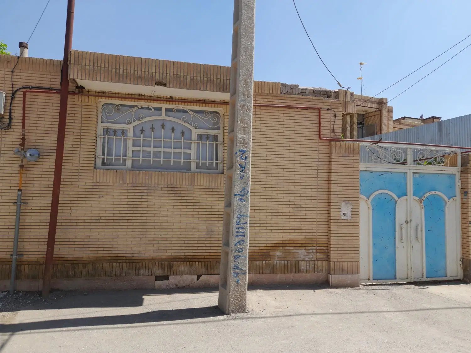 فروش،رهن و اجاره فوری منزل مسکونی در بهشتی ۲۰