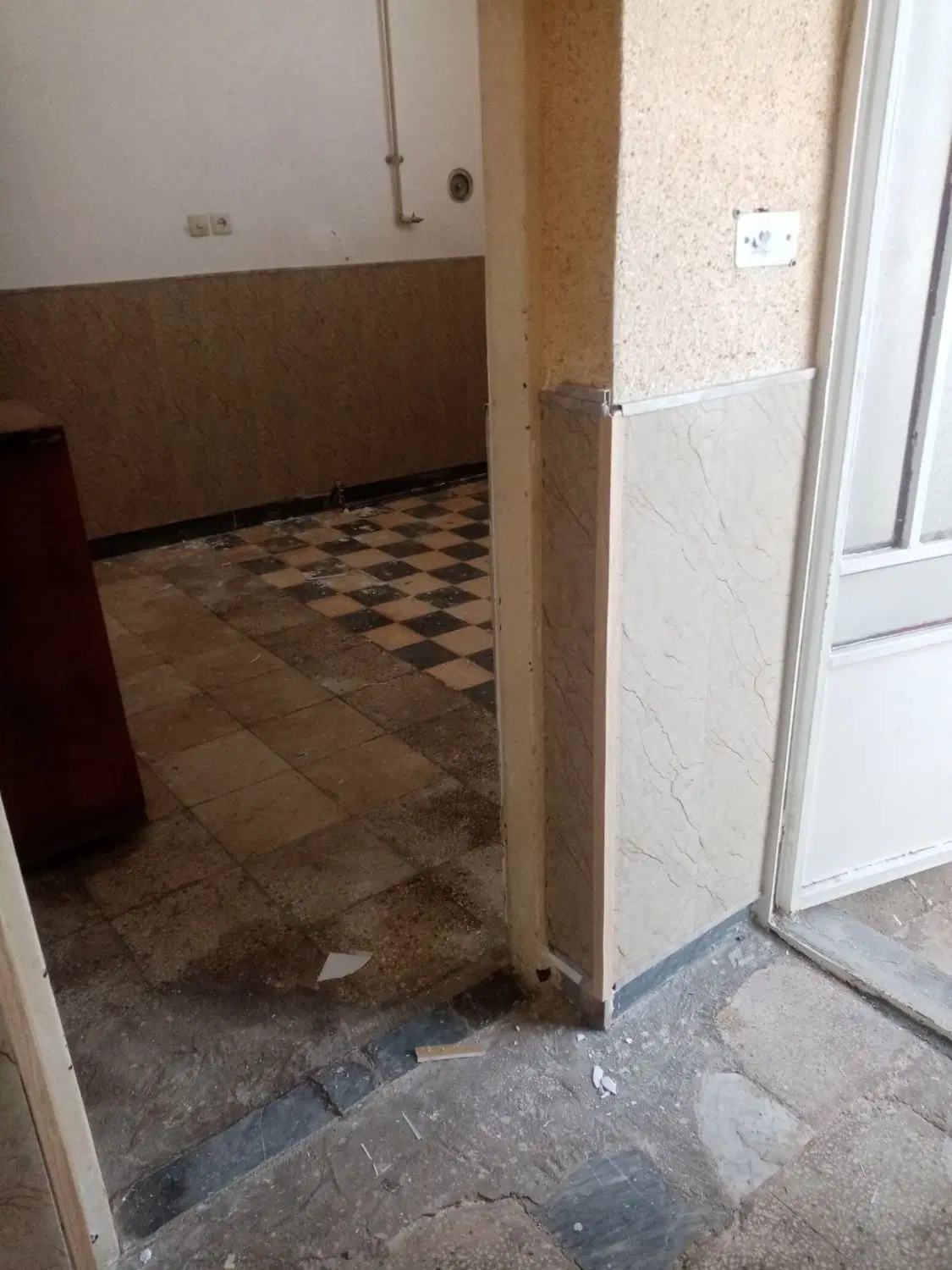 منزل مسکونی دربست
