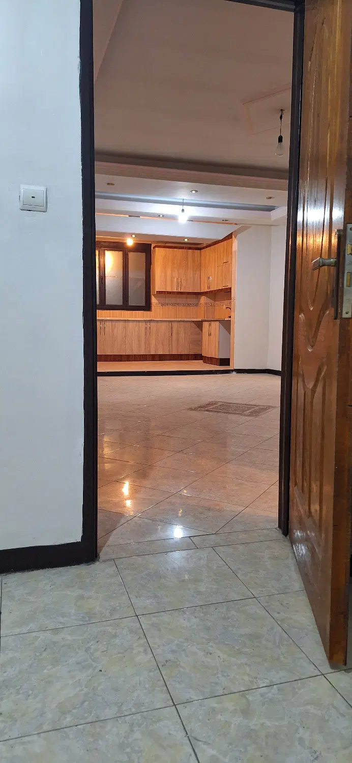 ۸۰ متری دوخوابه شیک تک واحدی آسانسور دار