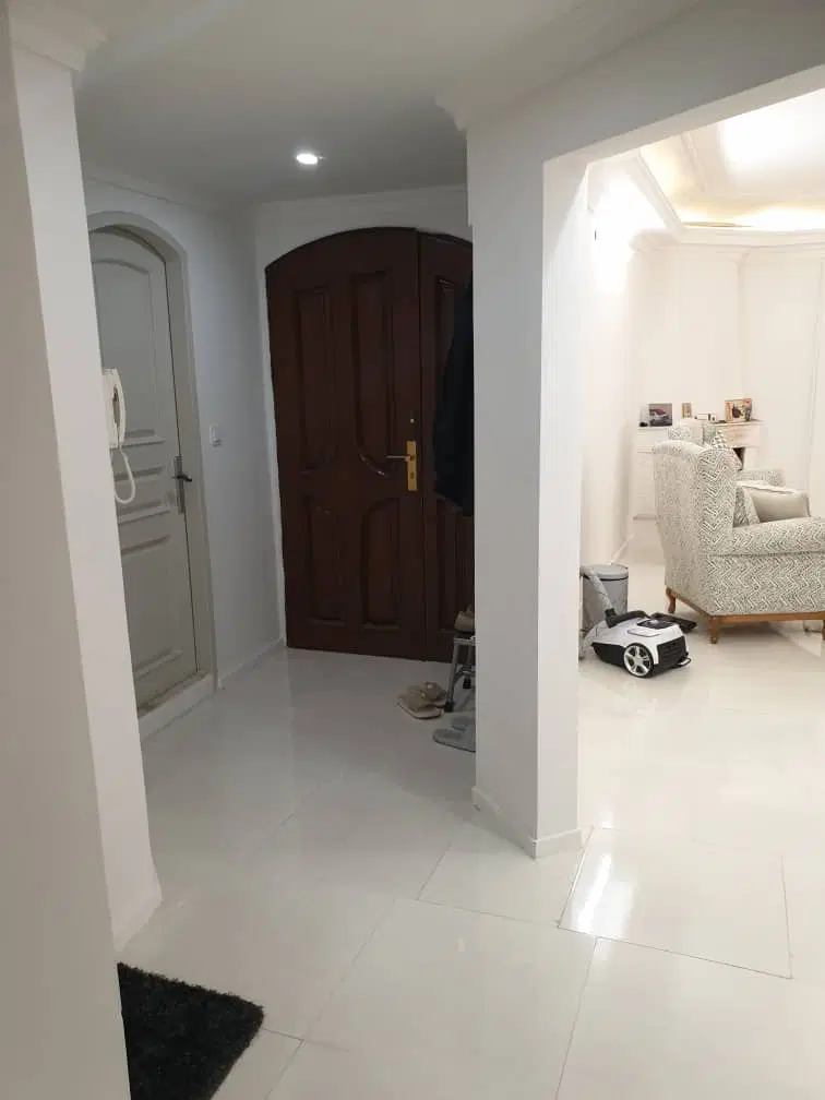 اکازیون آپارتمان همکف،۱۰۳ متر با ۱۲۰ متر حیاط