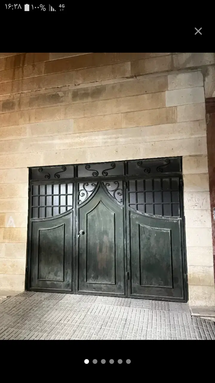 پارکینگ اتومبیل پژو