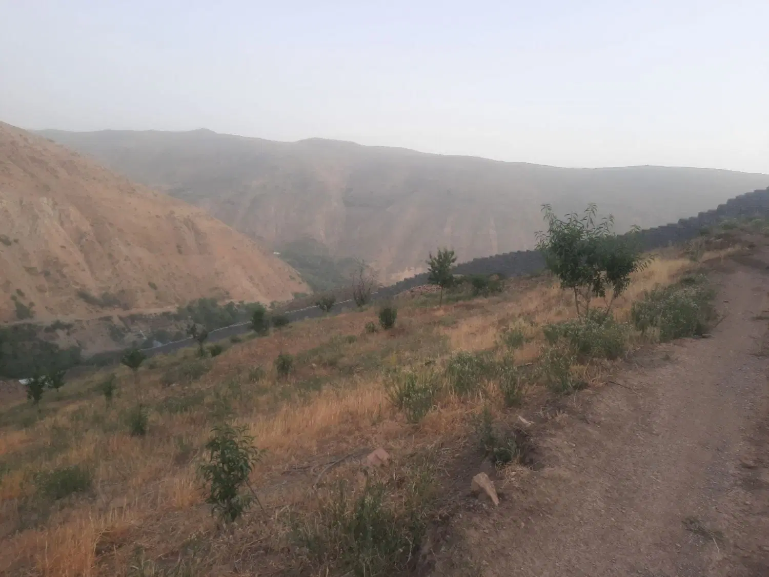 ۳۰۰متر زمین ویلایی قابل ساخت