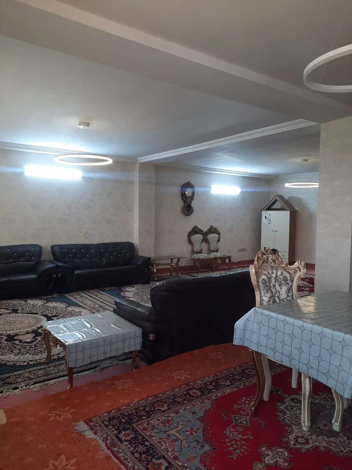 اجاره خانه۲۰۰متری مناسب برای نفرات زیادقیمت مناسب