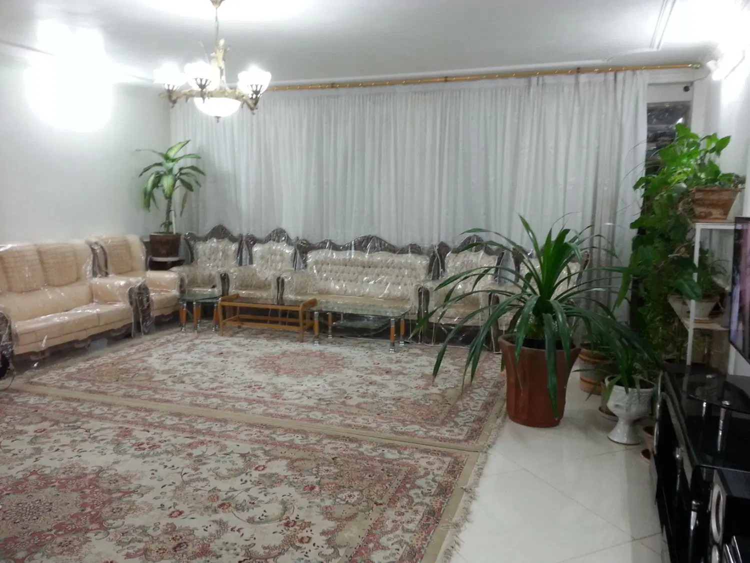 منزل ویلایی بلوار شهید فهمیده نزدیک به فلکه حافظ