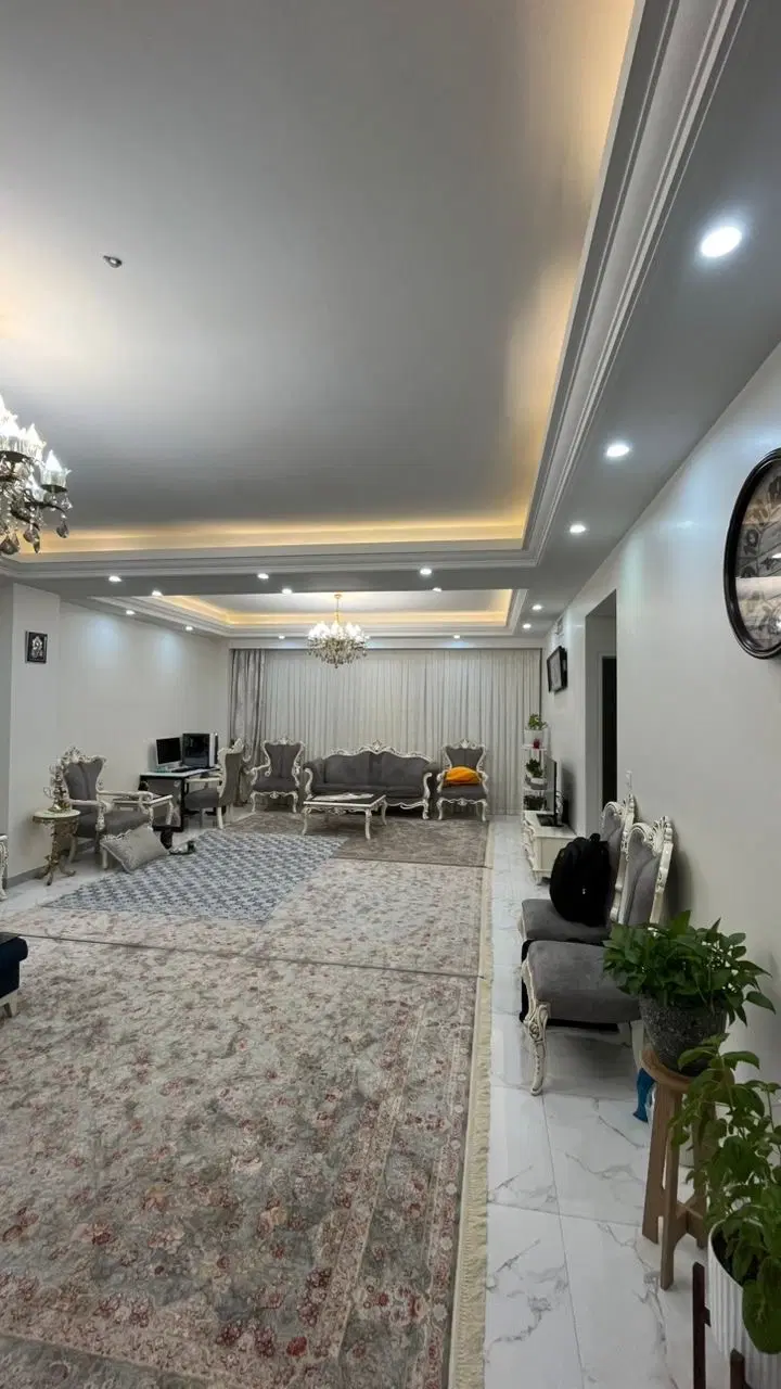 آپارتمان ۱۲۰ متر شاخه اصلی