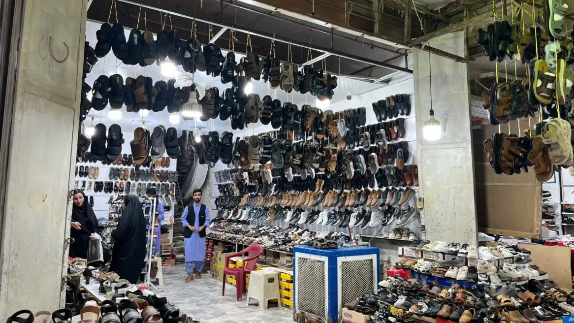 مغازه تجاری واقع در بازار سرپوش ۳۵ متری سند دار