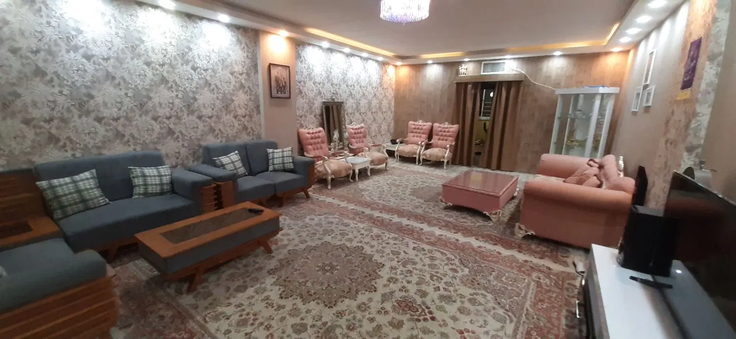 منزل ویلایی_ مناسب جهت سازندگان وسکونت چند خانواده