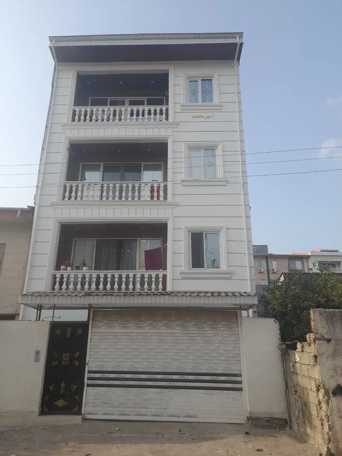 آپارتمان تکواحدی ۹۳ متر رزمندگان ۱۱