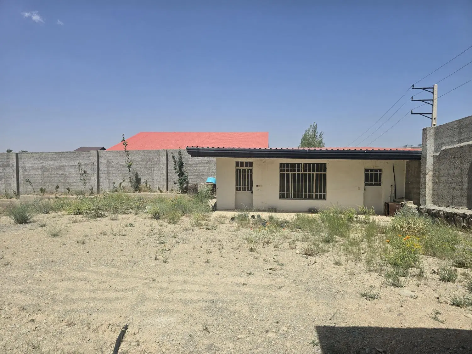 زمین سند دار در مهراباد