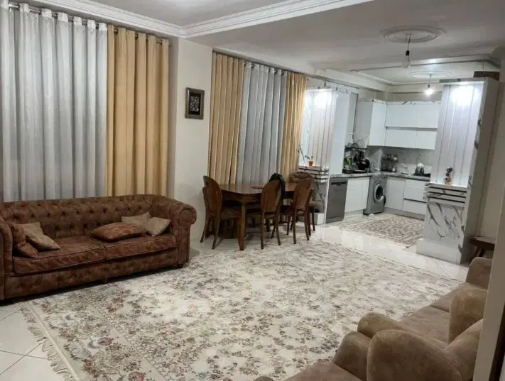 ۸۱متر ۲خوابه فول فردوس شرق