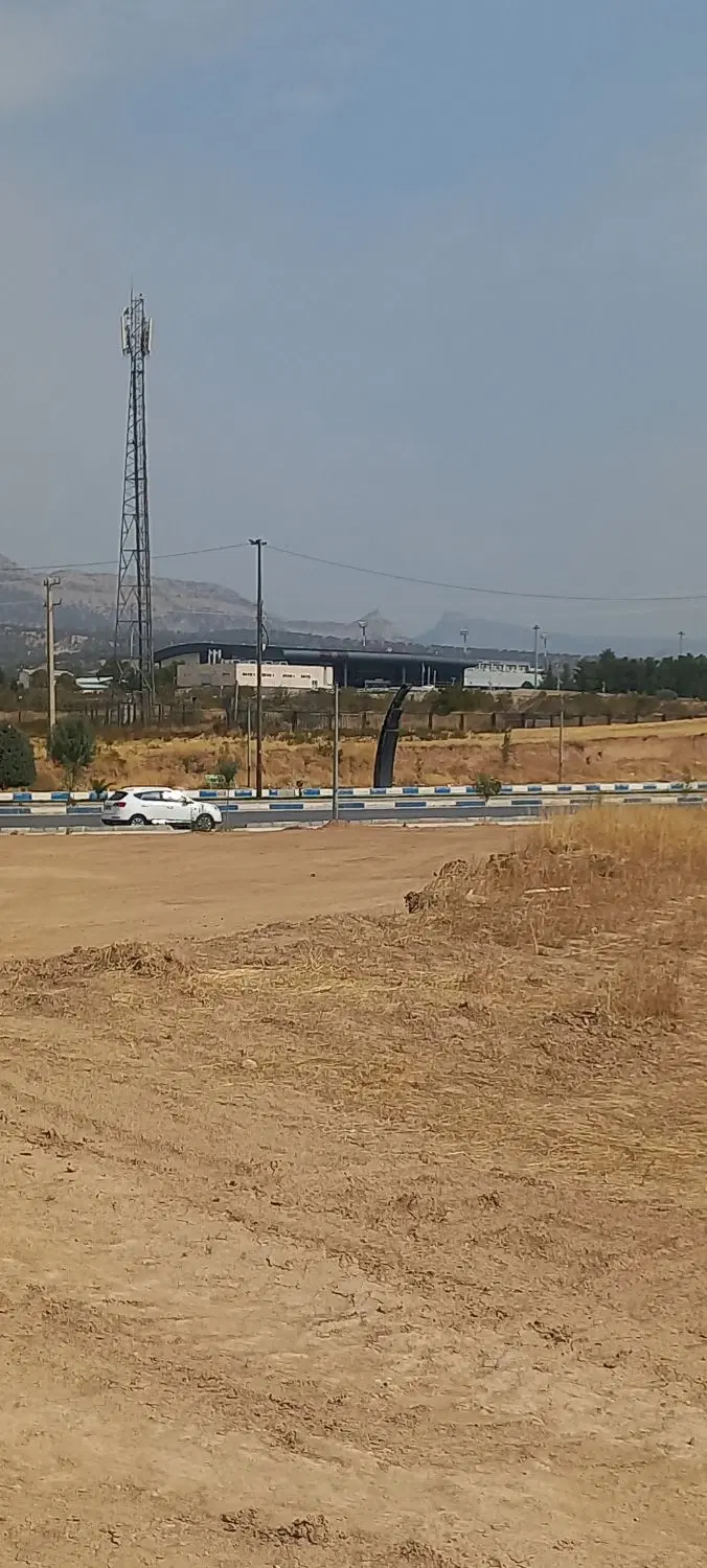زمین جهت طرح و خونه باغ روبروی فرودگاه ایلام