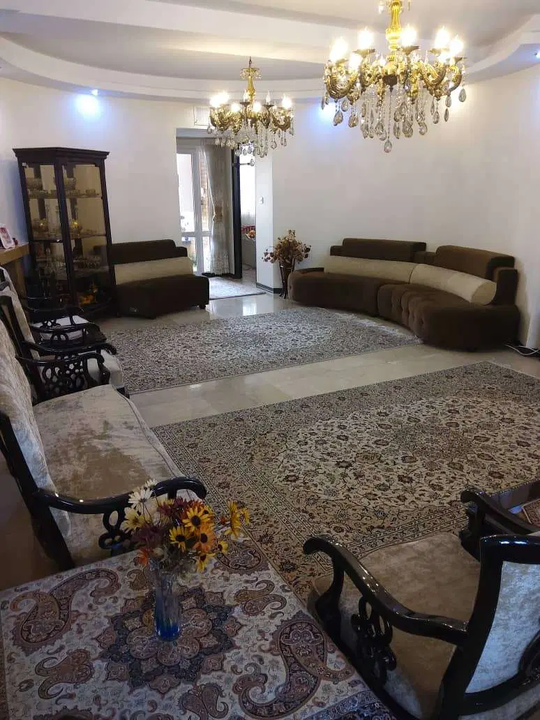 نارمک 100 متری 2 خوابه قاب میدان