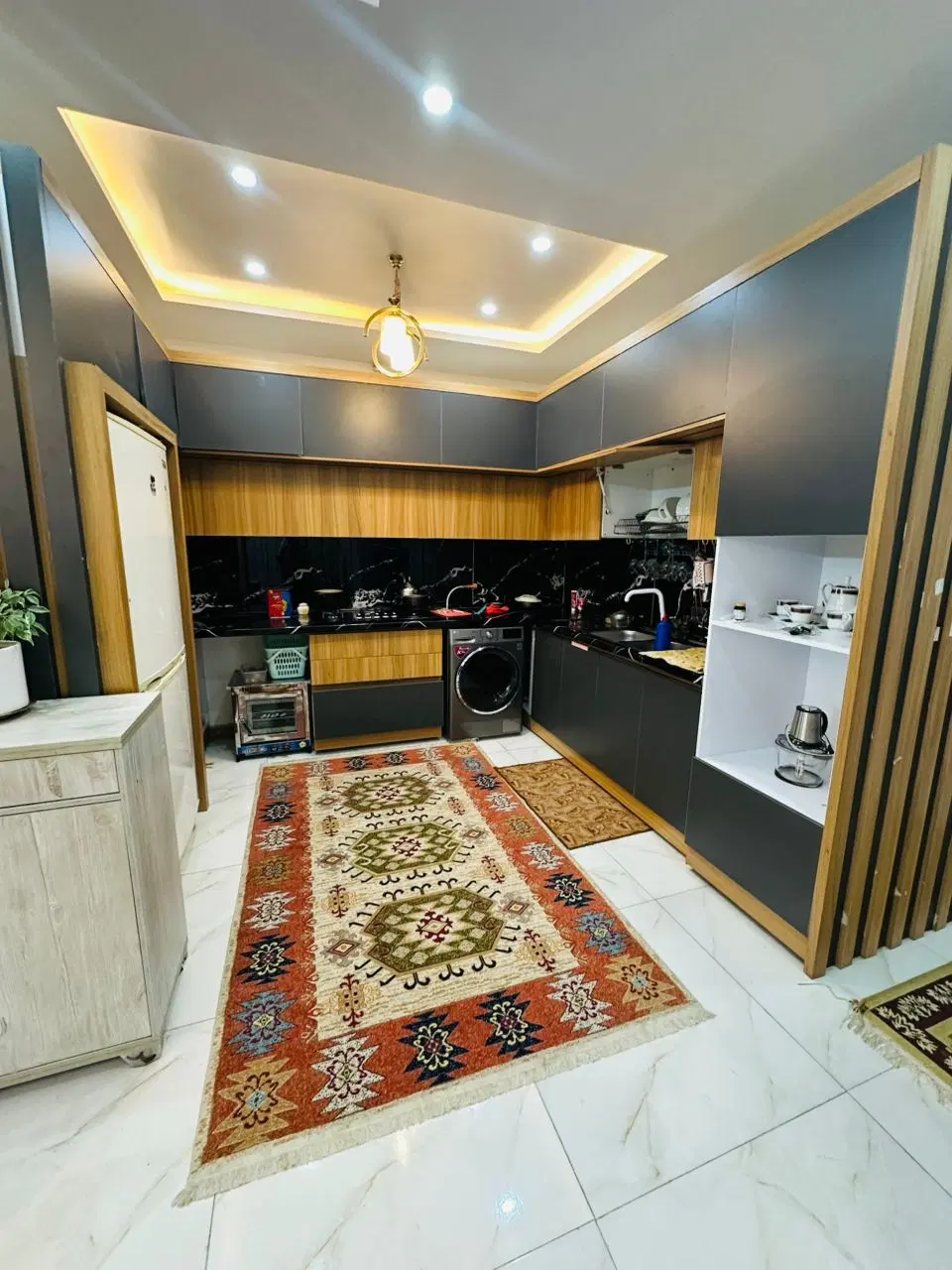 فروش آپارتمان ۱۰۵ متری درمنزل آباد