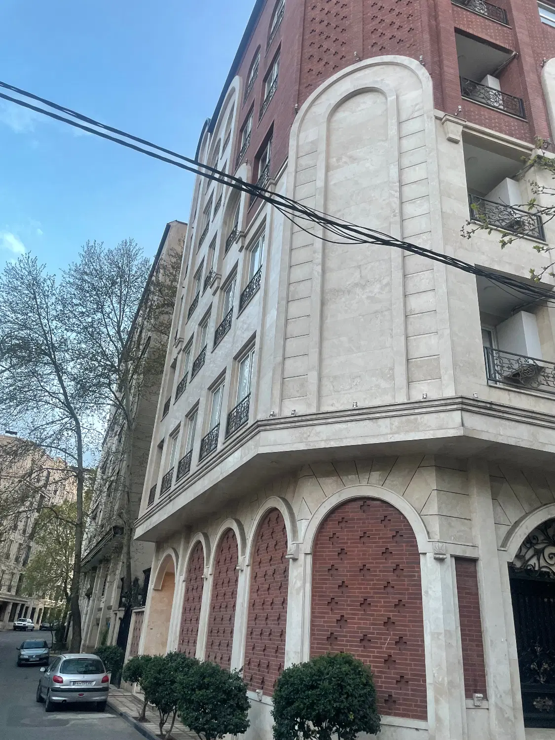 ۲۵۰ متر دو کله با بر ۱۱ بهترین لوکیشن سعادت اباد