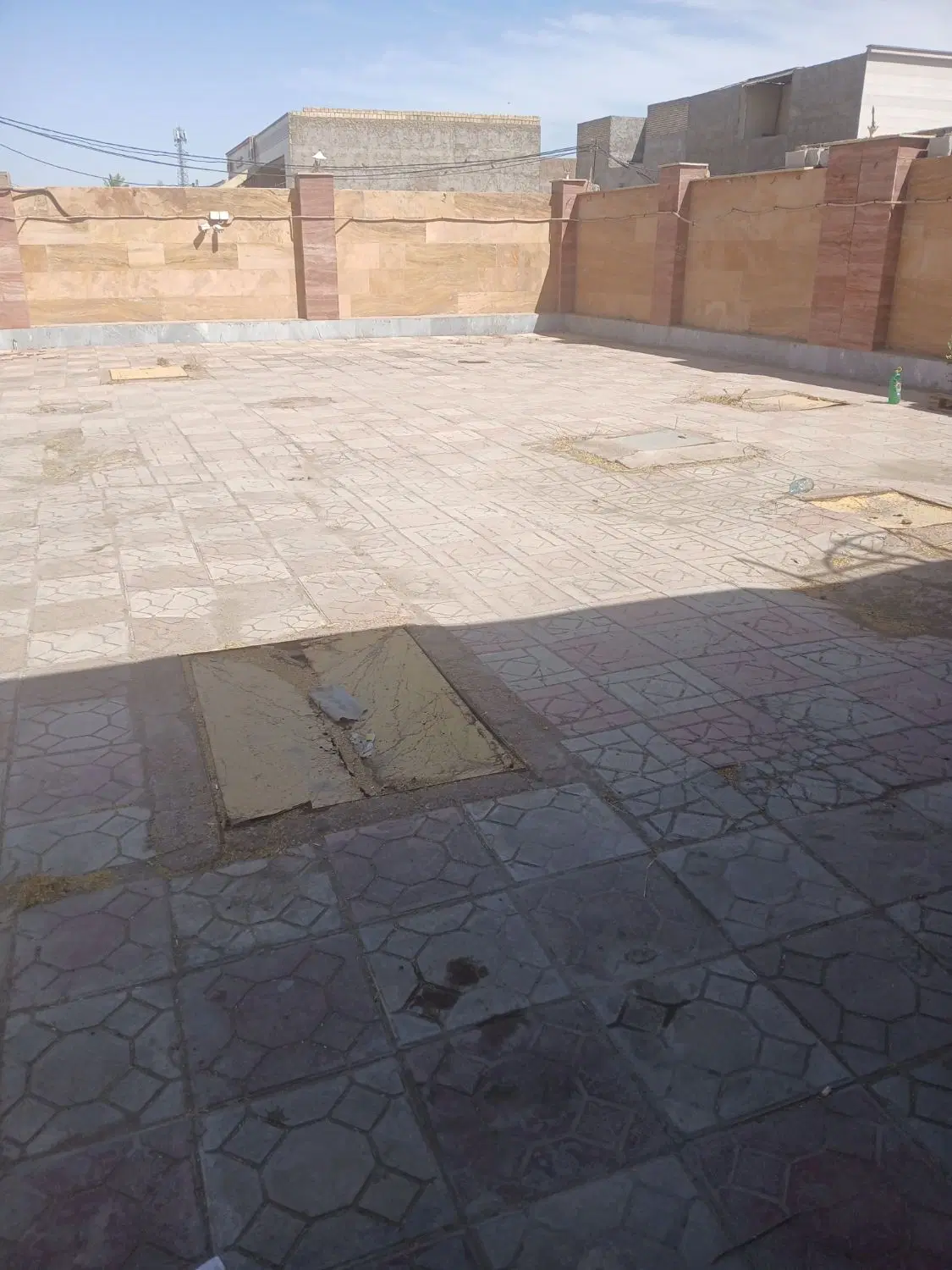 زمین سویسه باوی