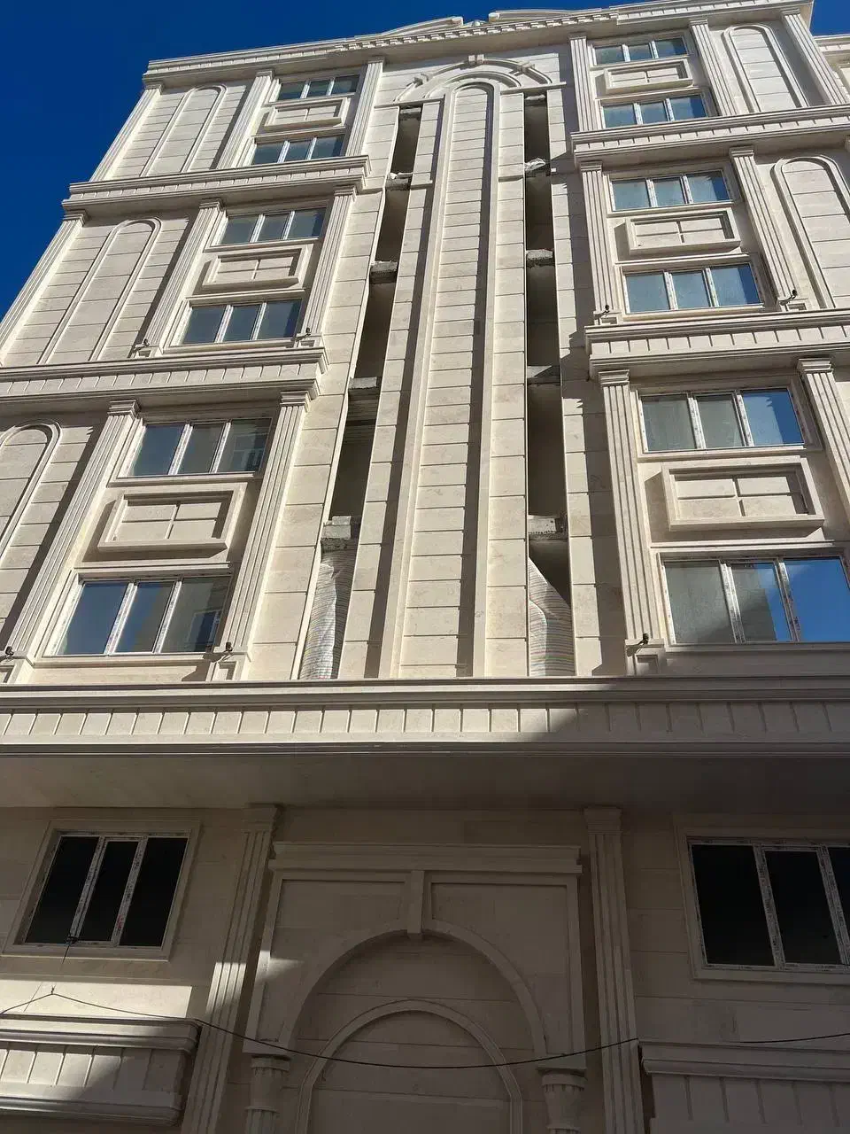 شهرک کشاورزی_۲۳۵متر_ نما رومی نورپردازی شده
