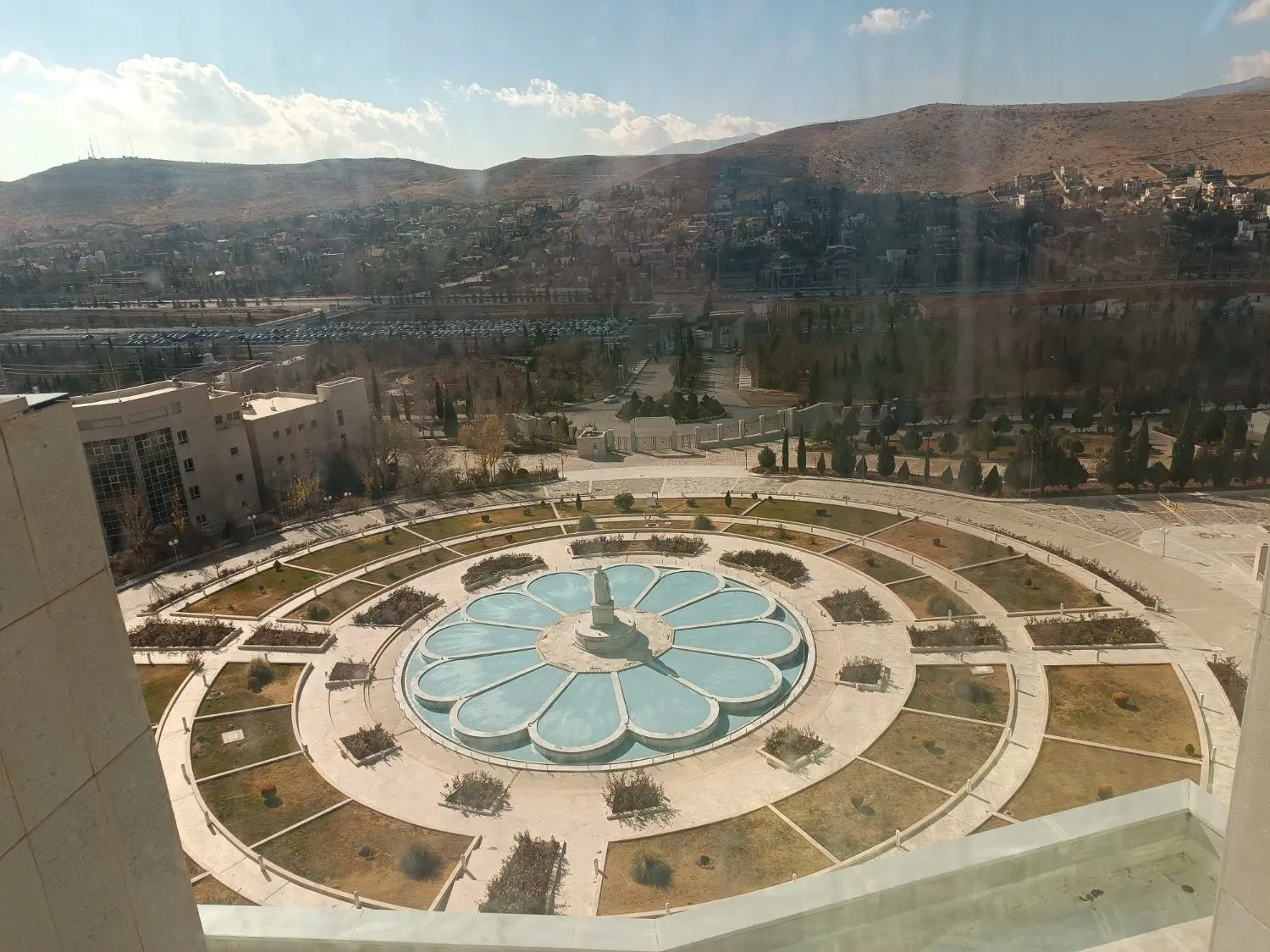 زمین مسکونی
