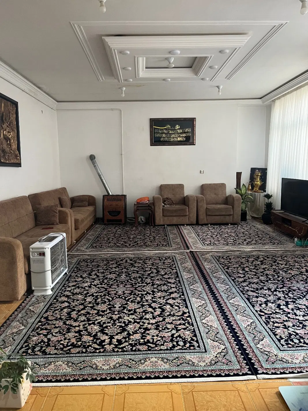واحد ۷۴ متری دوخوابه